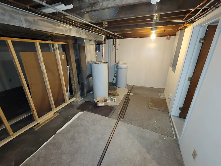 510 W 5th St — Photo 27