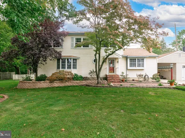 102 Beaver Dam Rd, Southampton, NJ 08088