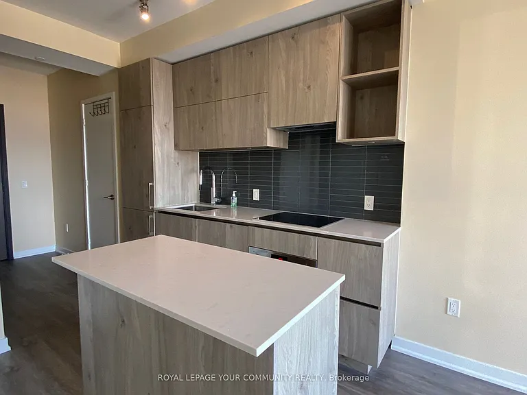 1 Yorkville Ave #1509 — Photo 10