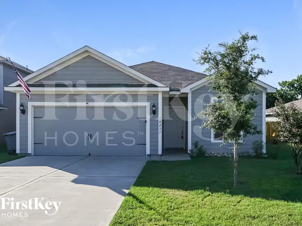 14237 Stallion Ridge Dr, Dallas, TX 75253