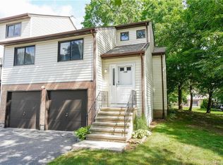 12 Oak Forest Dr #6, Manchester, CT 06042