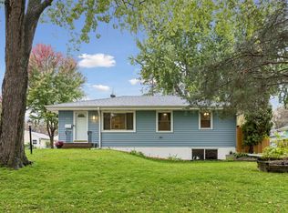 1917 Hillsboro Ave N, Golden Valley, MN 55427