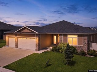 2912 Croydon Dr, Casper, WY 82609