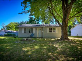 1963 Sir Richard Ct, Decatur, IL 62526