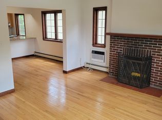 64 Parkway Rd APT 2B, Bronxville, NY 10708