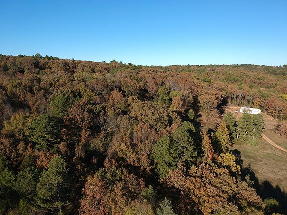 5th image of 215 County Road 3383