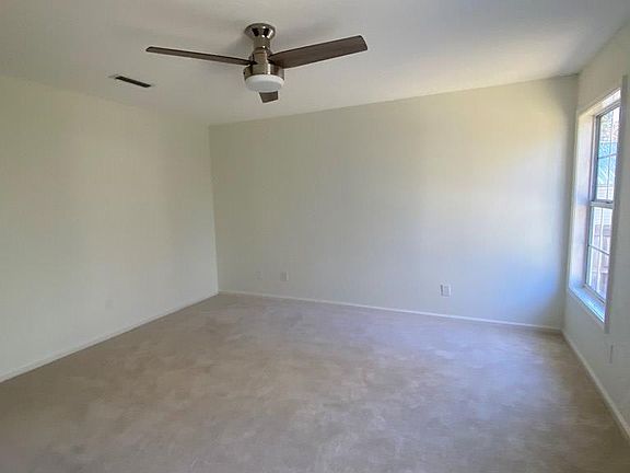 3rd image of 406 Chapelwood Dr