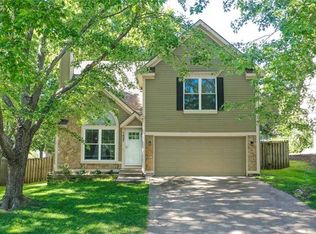 1437 N Prince Edward Island St, Olathe, KS 66061