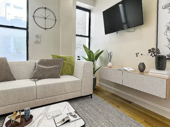 153 Edgecomb Avenue image 1 of 5