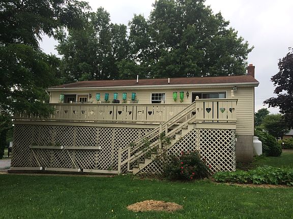 Full deck with planters
