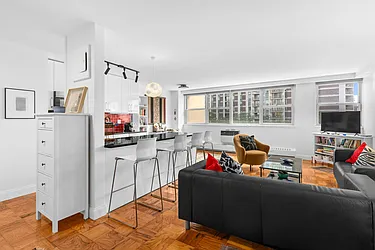 75 Henry Street, #4J