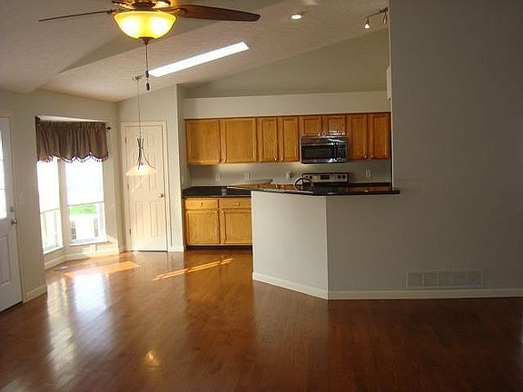 3rd image of 4572 Dunmann Way