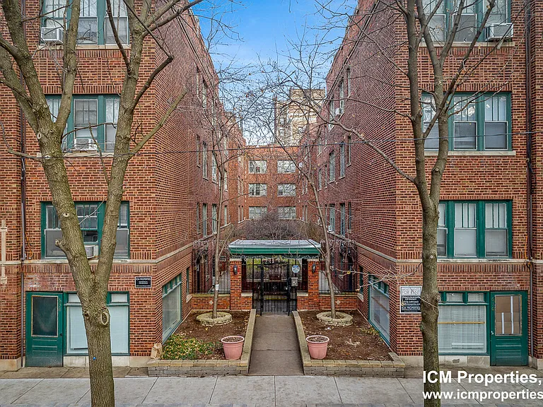 631 W Arlington Pl #2 — Photo 7