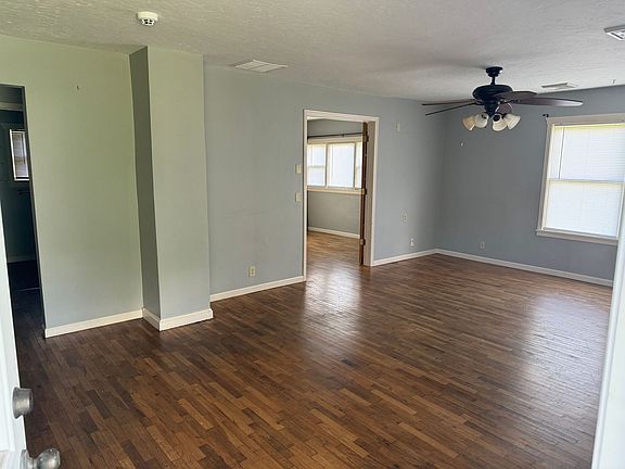 5th image of 2590 W Broadway St