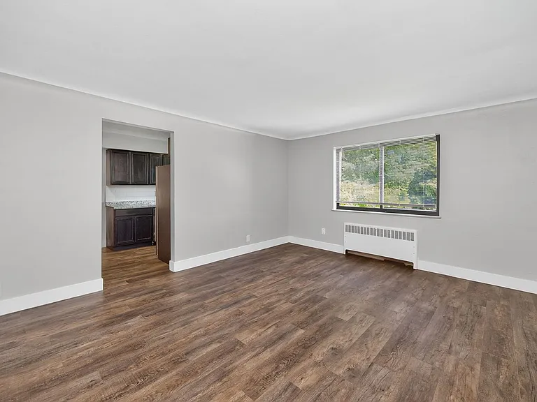 6612 Bantry Ave #8 — Photo 8