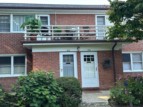224 S Buckhout St #224