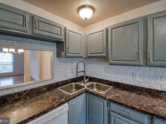 5th image of 6616 E Beach Dr