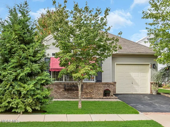 41 Provence Drive, Manchester, NJ 08759
