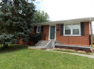1474 Stephen Foster Dr, Lexington, KY 40517