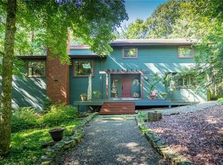 4 Rock Hill Dr, Cortlandt Manor, NY 10567