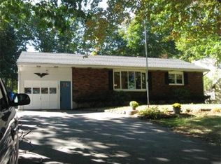 192 Gates Ln, Worcester, MA 01603