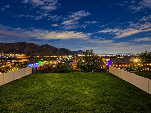 20765 Barn Rd, Riverside, CA 92507
