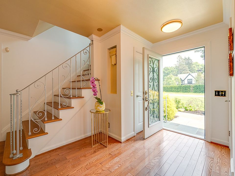 256 Sandringham Rd, Rochester, NY 14610 Zillow