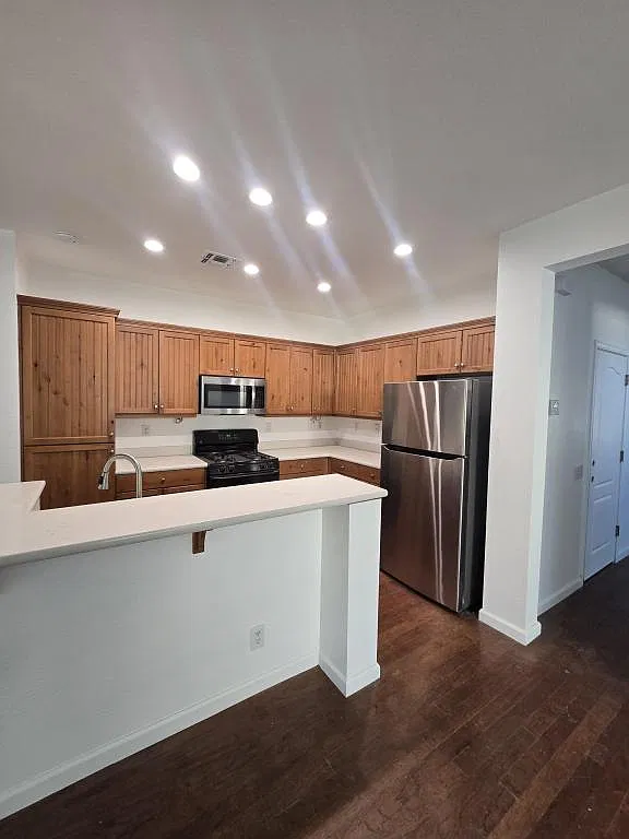 2430 Paseo Del Sol — Photo 2