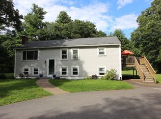 20 Lowell St, Pepperell, MA 01463