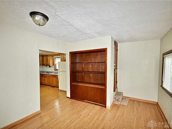 2nd image of 406 Washington St