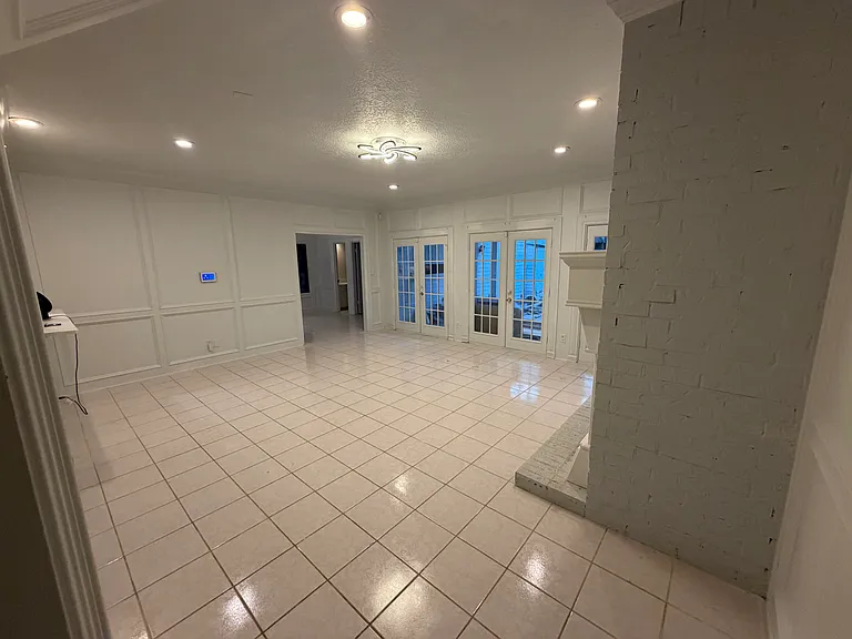 7218 Holder Forest Ct — Photo 35