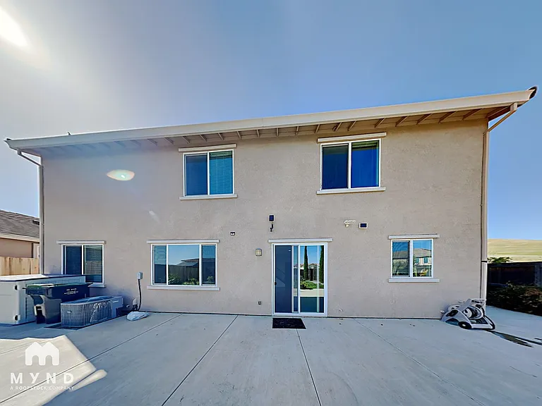 2367 Hancock Dr — Photo 39