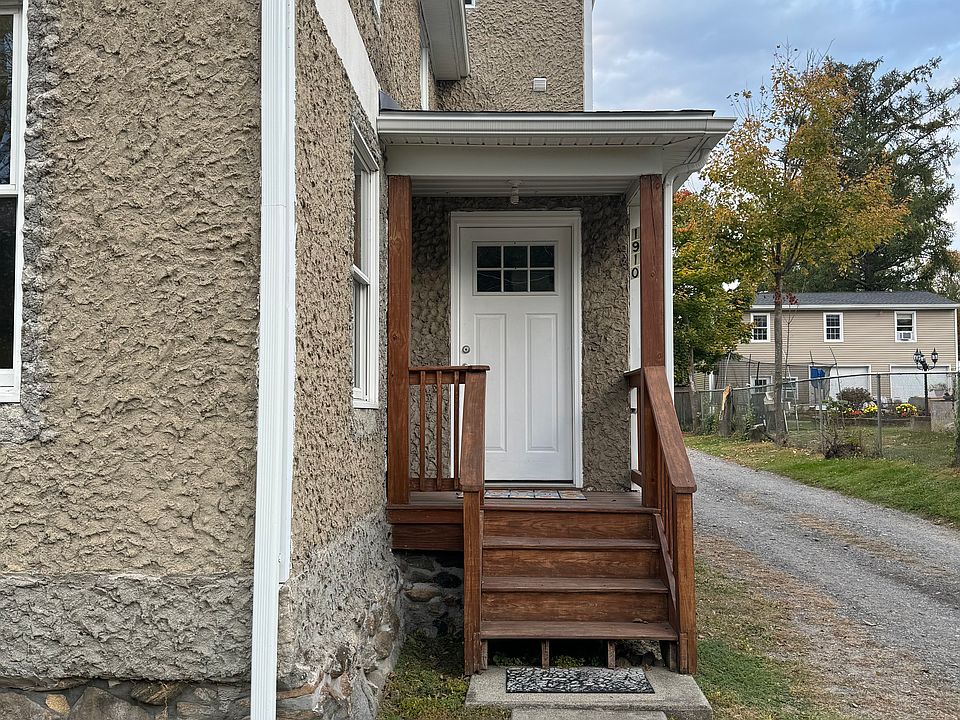 1st image of 1910 Maple Ct #A