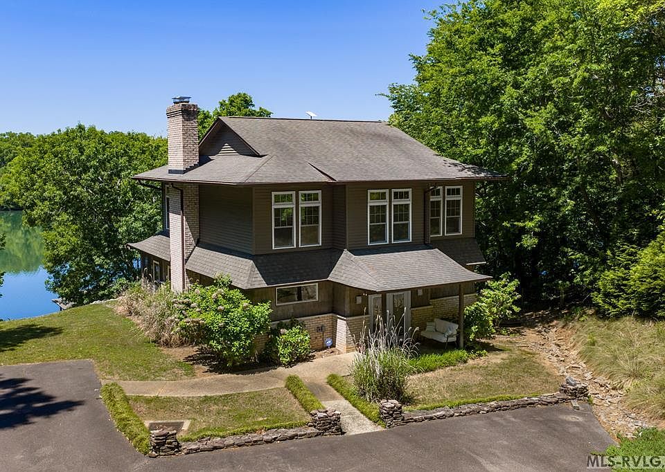 1st image of 527 Cliffside Dr