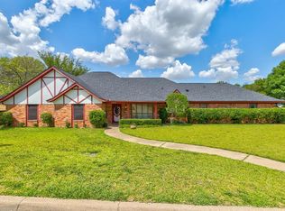 5521 Aspen Ln, Fort Worth, TX 76112