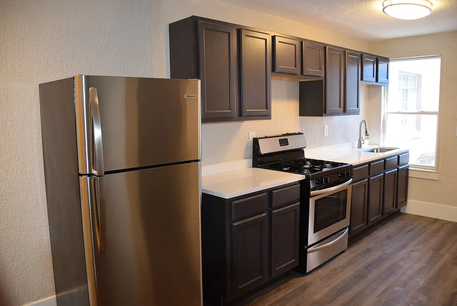 Studio, 520 sqft, $895 — Photo 1