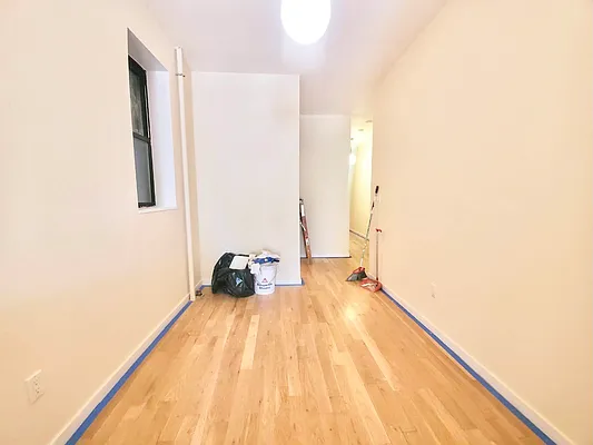 Rented by Delmark Realty LLC | media 17