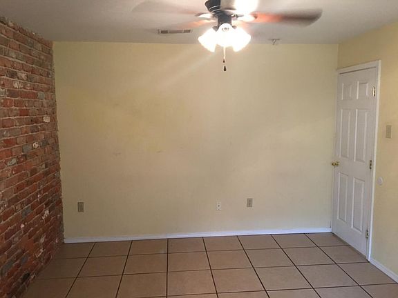 4th image of 4765 Painters St