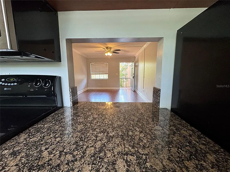 120 S Church Ave #211 — Photo 8