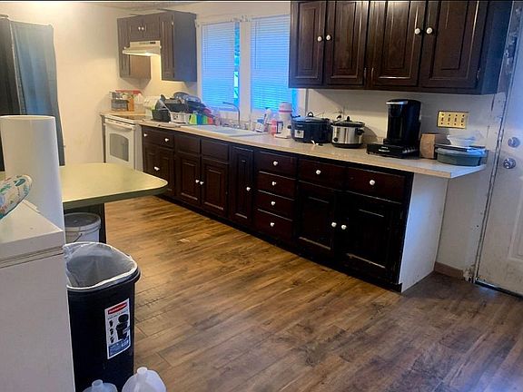 4th image of 282 Sherralou Dr