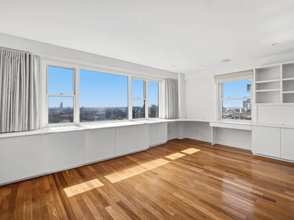 60 East 8th Street image 1 of 8
