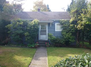 7015 34th Ave NE, Seattle, WA 98115