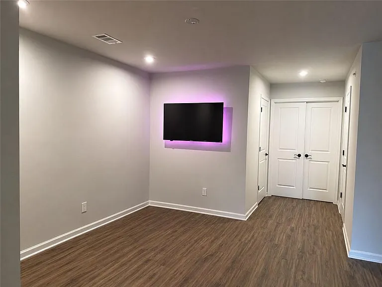 663 Castleberry Ave — Photo 26