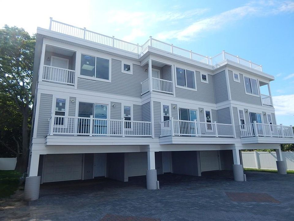 1st image of 771 Sea St #1