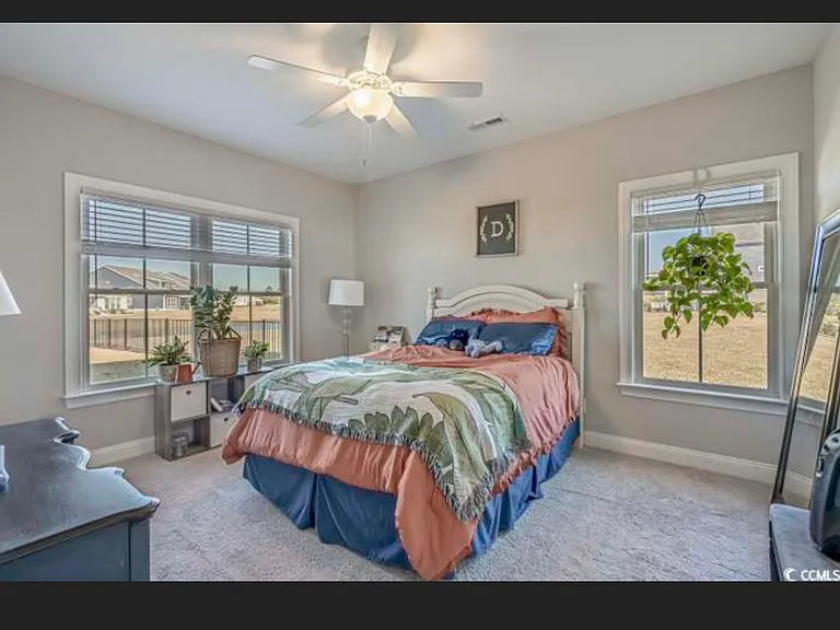 330 Harbour View Dr — Photo 11
