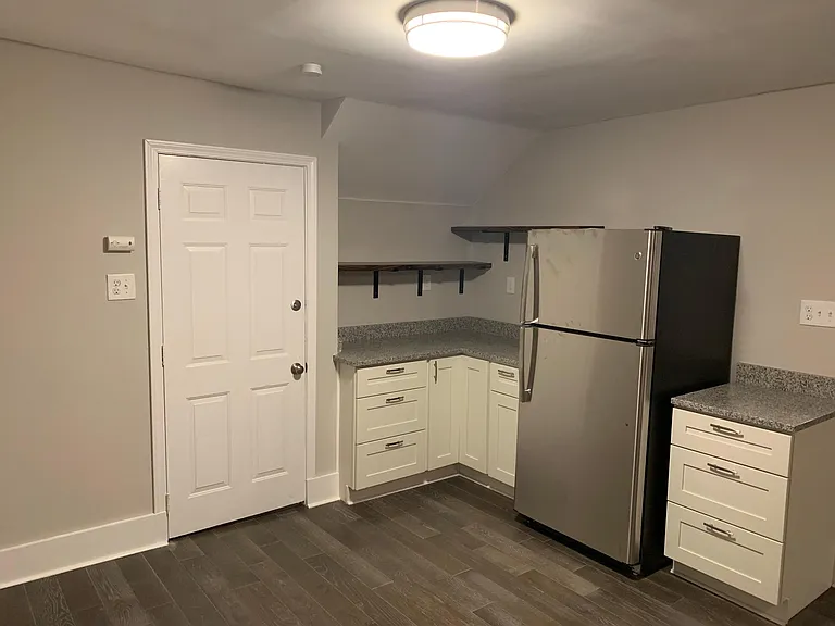 1419 Locust St #3 — Photo 11