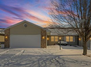 1004 Waters Edge Rd, Champaign, IL 61822