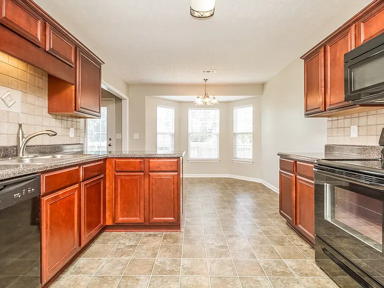 3003 Deer Trail Dr — Photo 5