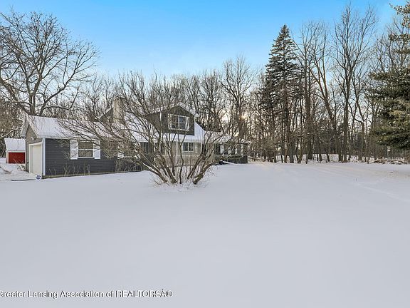 3rd image of 2470 E Herbison Rd