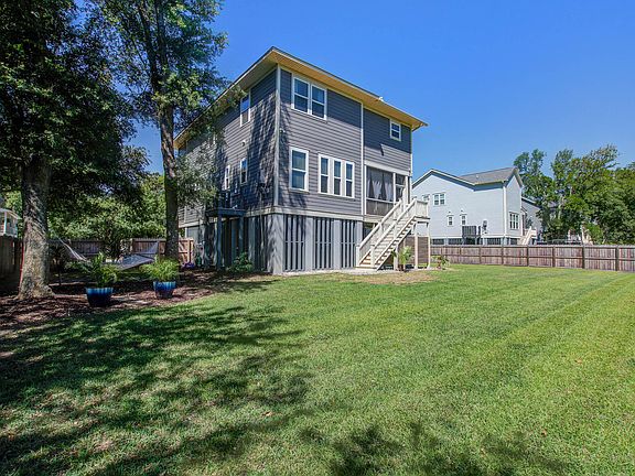 5th image of 2186 Brown Pelican Ln